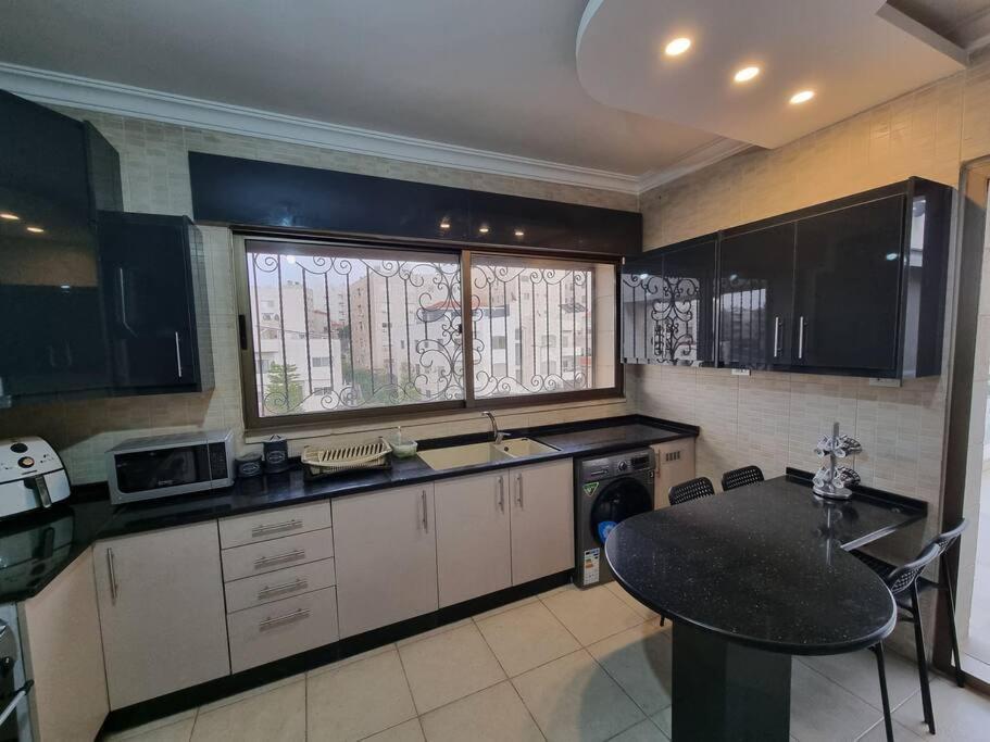 Deir Ghbar 3 Rooms Apart Amman Esterno foto